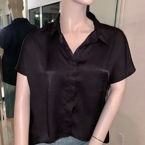 ⭐️Patricia Luca High low button up short sleeve - Picture 2 of 14